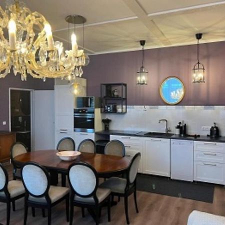 Ferienwohnung Alte Schule 22 Am Saseler Markt 2 Schlafzimmer & Baeder Hochwertig Hamburk Exteriér fotografie